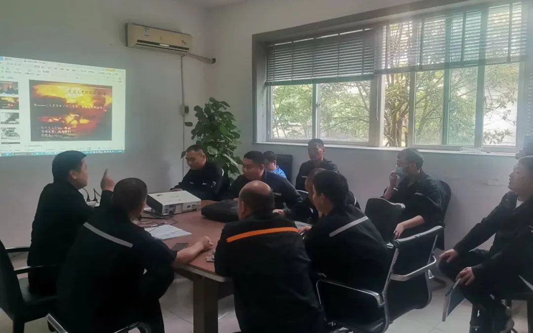 1656379545746079012.jpg 640 (15).jpg